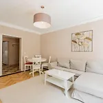 Moderne Wohnung Fuer Junggebliebene In Kreuzberg-3L